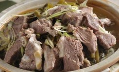 能燉出一鍋又熟又爛又好吃的羊肉也是需要點實力才行的！