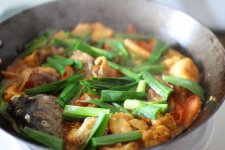 經(jīng)典：豆腐燜魚你會(huì)不會(huì)【重慶火鍋底料批發(fā)市場(chǎng)】