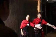 利用“挑戰(zhàn)”心理，玩轉(zhuǎn)打折營(yíng)銷(xiāo)，麥當(dāng)勞三口吃完一個(gè)漢堡【重慶火鍋底料】