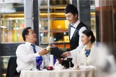 餐廳顧客說什么，你們在聽么？【重慶火鍋底料在哪里買】