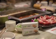 一項餐后服務(wù)讓150家餐廳成為“網(wǎng)紅”，它憑什么這么火爆？【重慶火鍋底料批發(fā)商城】