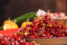 現(xiàn)炒辣子雞火了，一份158元，單店年賣3萬只【重慶火鍋底料批發(fā)官網(wǎng)】