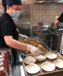 海底撈殺入米線賽道，9.9元／碗，人均20元【重慶火鍋底料加工廠】