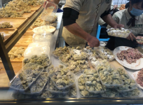 20平店賣“生餃子”天天排隊，4年開出597家！“家庭餐桌”【重慶火鍋底料批發(fā)市場】