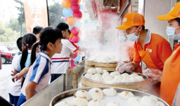 從門(mén)頭到資本戰(zhàn)略，巴比食品的野心都寫(xiě)在臉上了