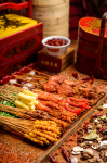 小龍蝦迎第二輪淘汰潮，它首創(chuàng)大鍋油燜大蝦，連開(kāi)30+門(mén)店重慶火鍋底料廠地址