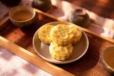 湘菜美食文化節(jié)在上海火熱開幕，湖南味道走紅上海灘；厲行節(jié)約！中辦國辦發(fā)文：堅(jiān)決遏制餐飲消費(fèi)環(huán)節(jié)浪費(fèi)